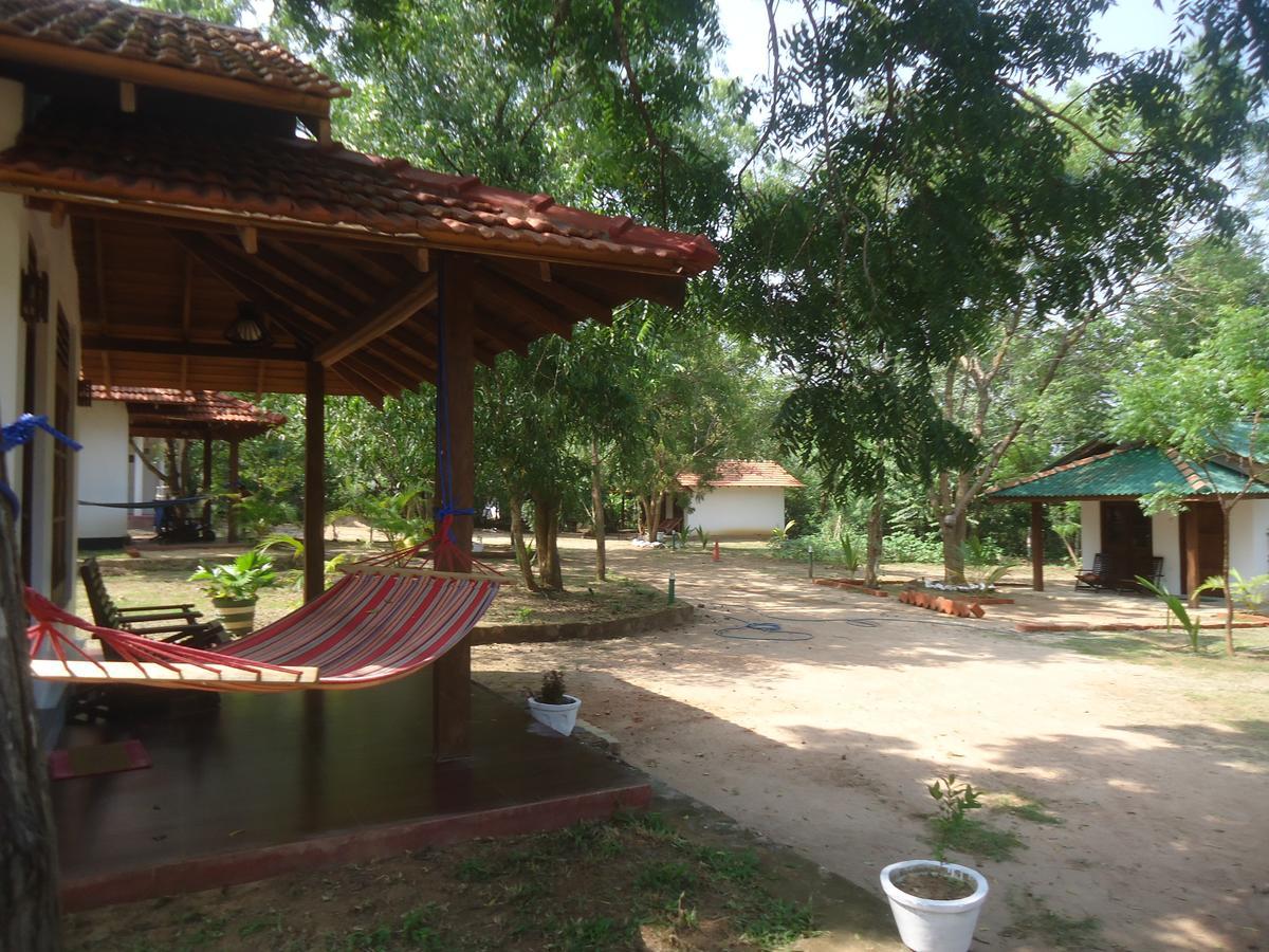 King'S Elephant Cabanas & Restaurant Tangalle Exterior photo