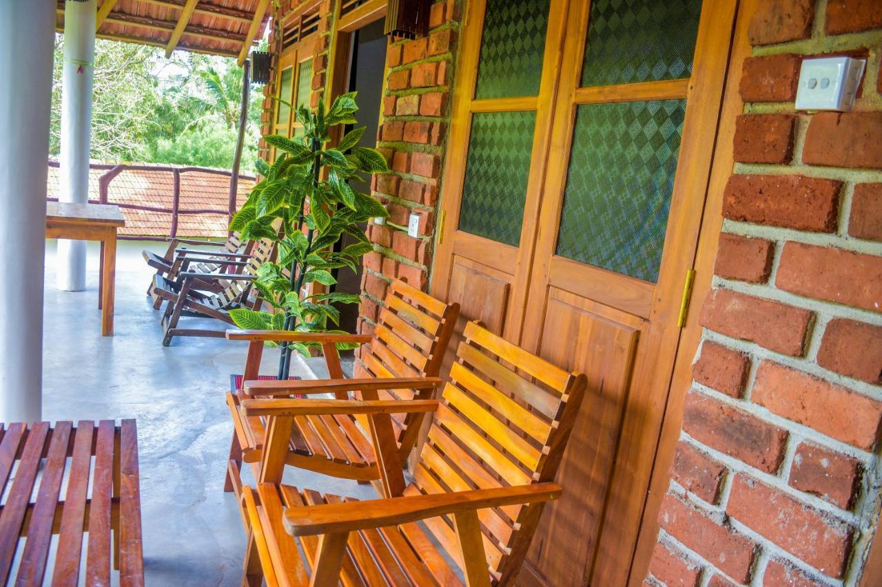 King'S Elephant Cabanas & Restaurant Tangalle Exterior photo